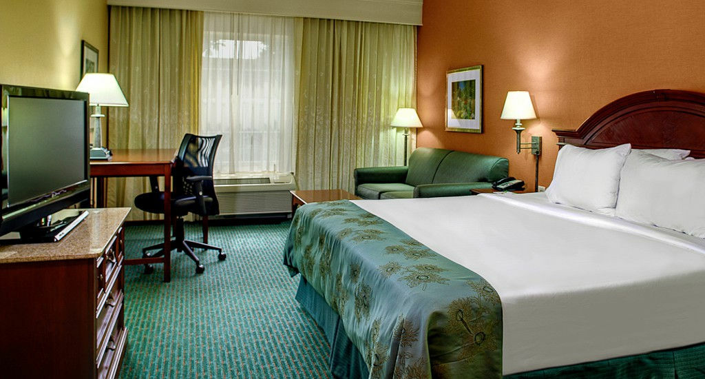 Courtyard Chapel Hill Hotel Exterior foto